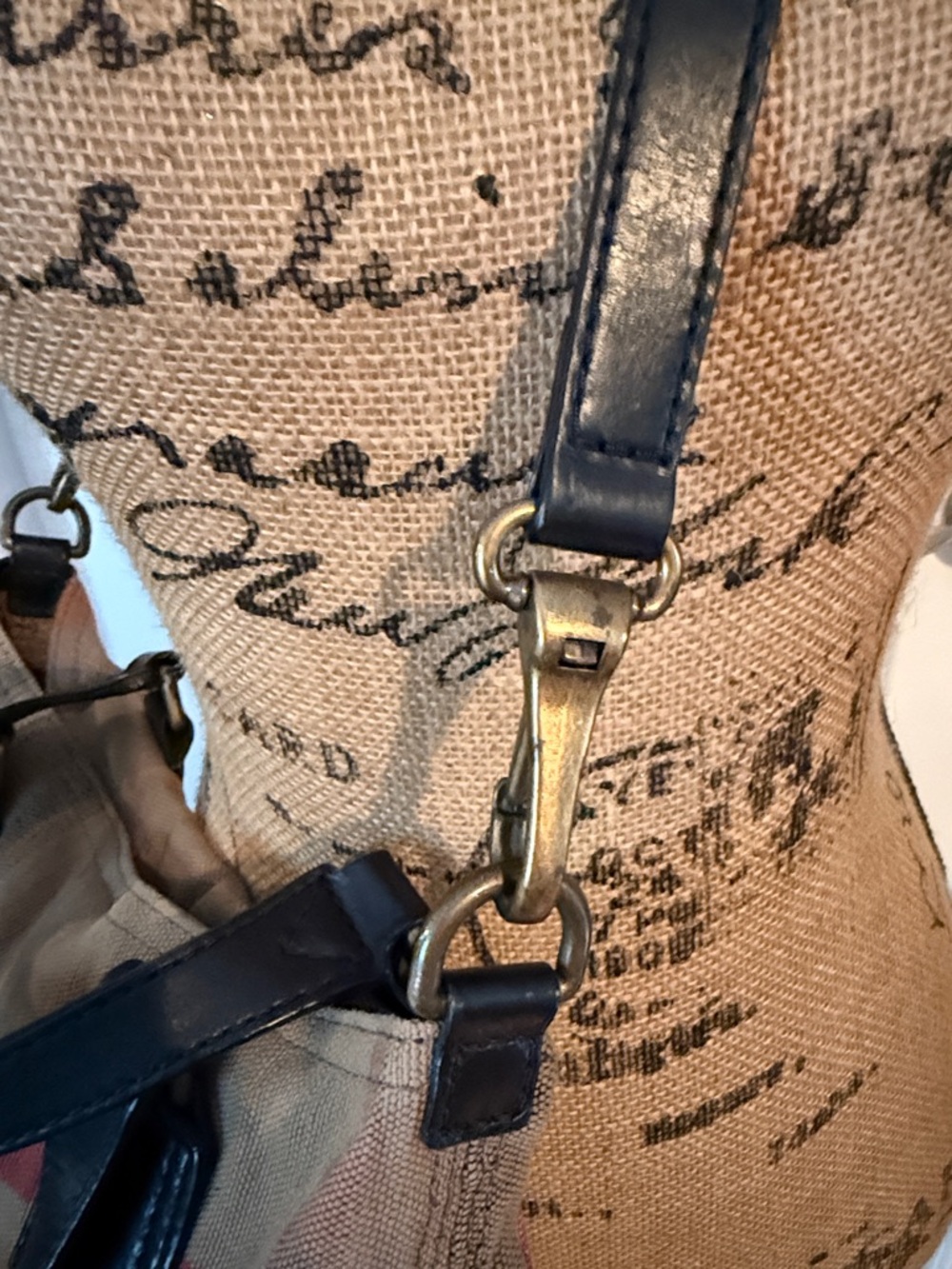 Burberry Beige Plaid Canvas Tote with Black Trim and Red Accent - Picture 3 of 12